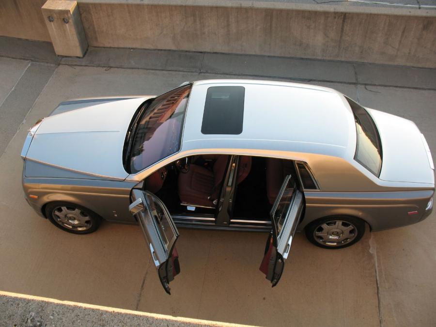  Rolls-Royce Phantom 2007 года  (фото 62 из 102)